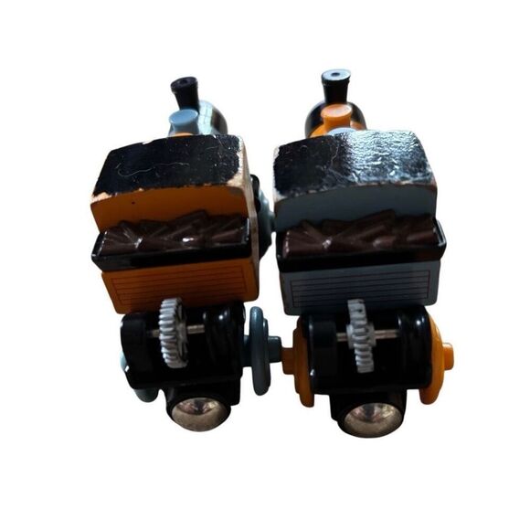 Thomas & Friends Wooden Railroad Bash & Dash - Picture 8 of 9